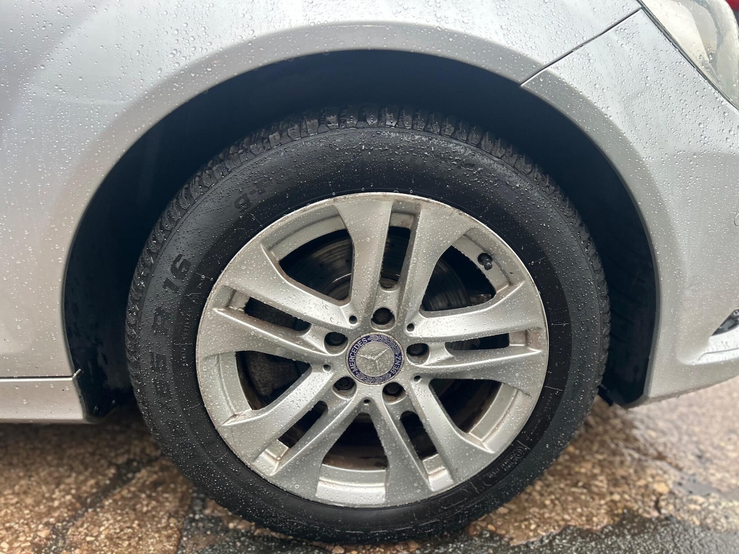 Used Mercedes-Benz C Class 2012 for sale - 76349538: Photo 9