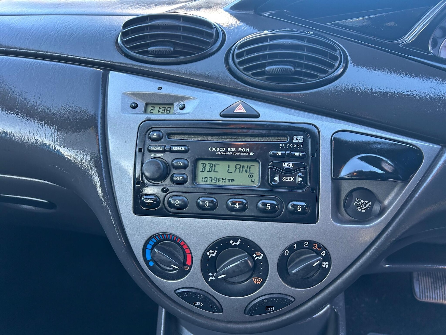 Used Ford Focus 2005 for sale - 77191549: Photo 11