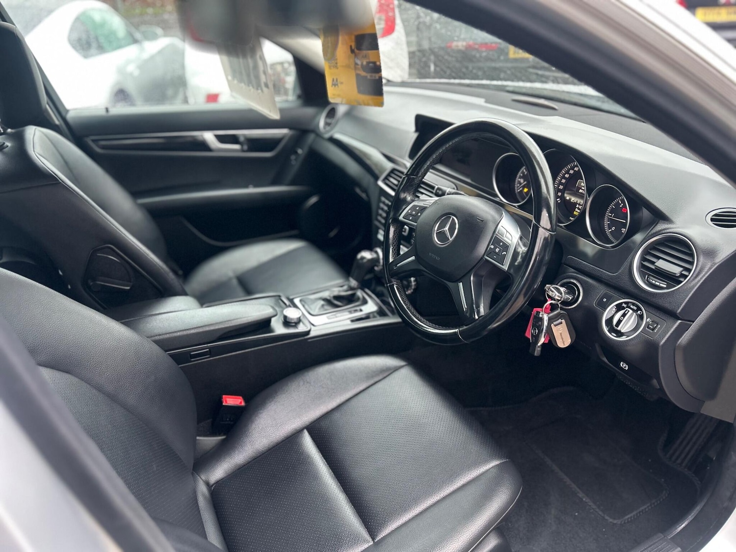 Used Mercedes-Benz C Class 2012 for sale - 76994318: Photo 10