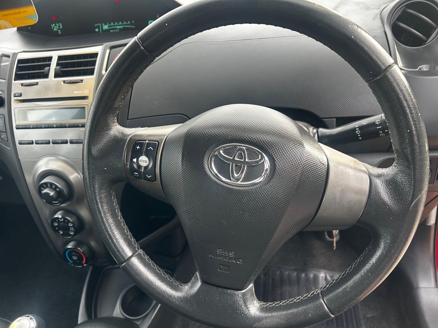 Used Toyota Yaris 2009 for sale - 77585728: Photo 12