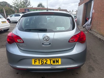 Used Vauxhall Astra 2012 for sale - 75727771: Photo