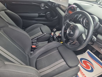 Used MINI Hatch 2017 for sale - 78995843: Photo