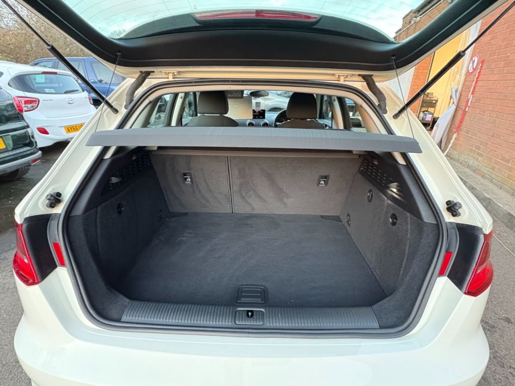 Used Audi A3 2014 for sale - 76895947: Photo 10