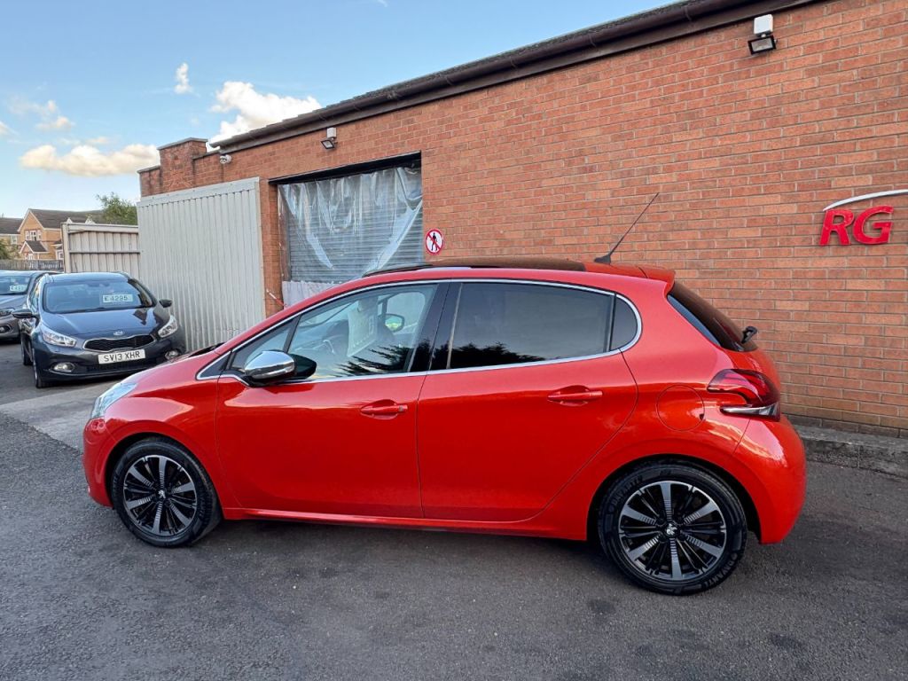 Used Peugeot 208 2017 for sale - 75985618: Photo 3