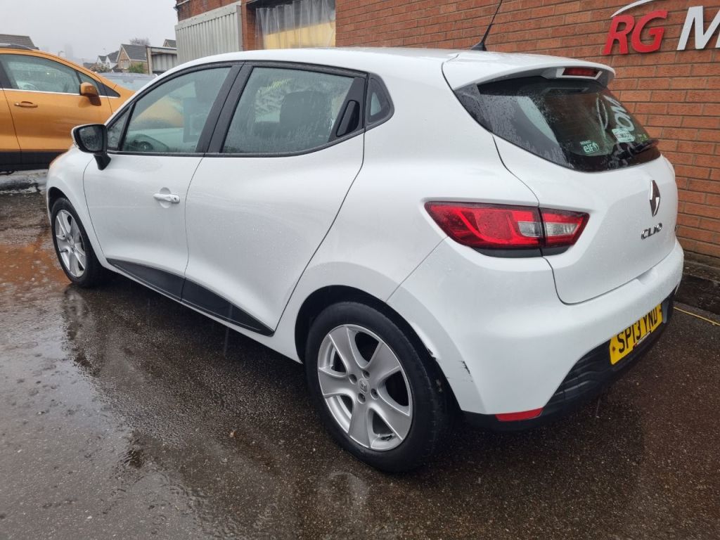 Used Renault Clio 2013 for sale - 76985487: Photo 4