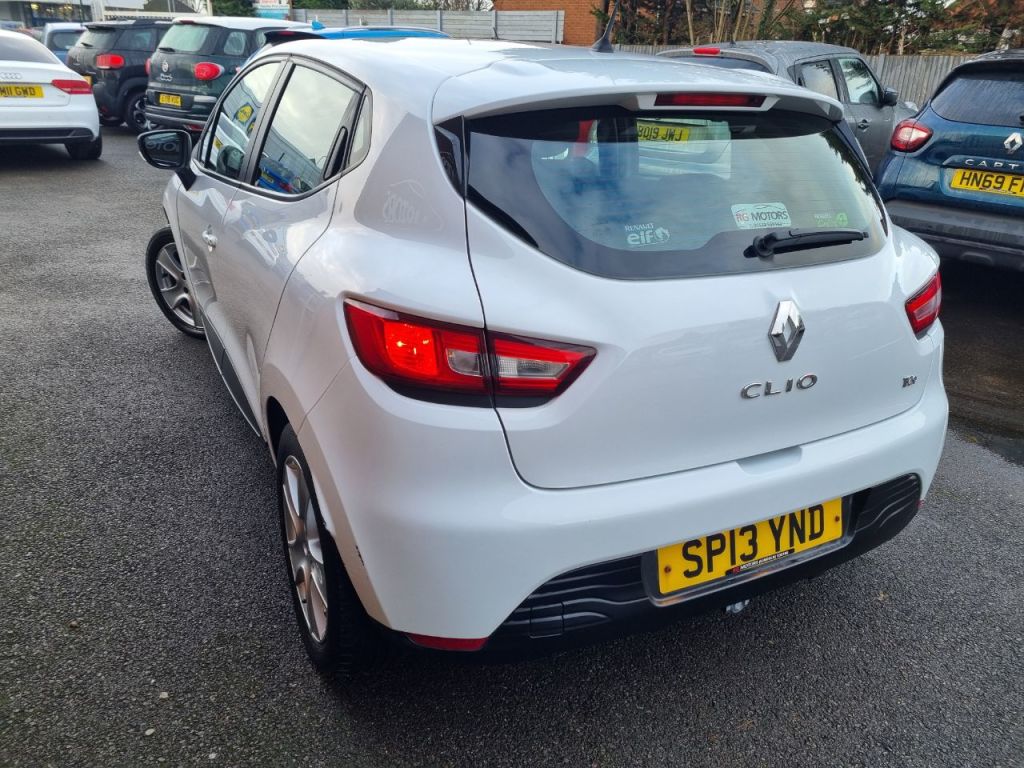 Used Renault Clio 2013 for sale - 76985487: Photo 9