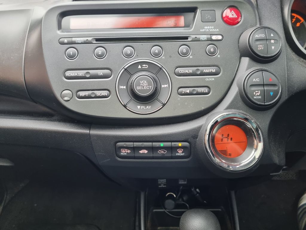 Used Honda Jazz 2011 for sale - 77037590: Photo 12