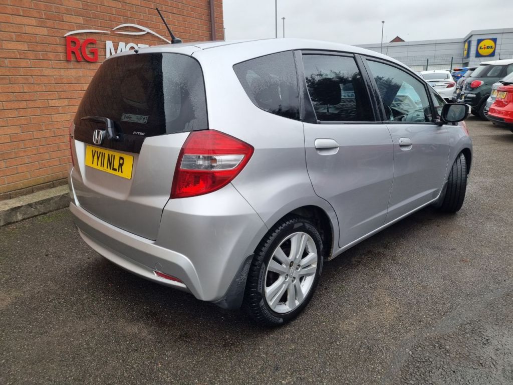 Used Honda Jazz 2011 for sale - 77037590: Photo 4