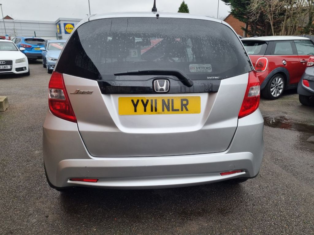 Used Honda Jazz 2011 for sale - 77037590: Photo 5