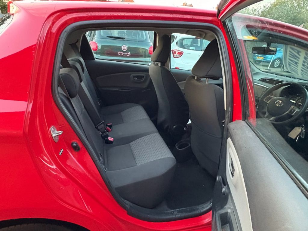 Used Toyota Yaris 2014 for sale - 76367109: Photo 10