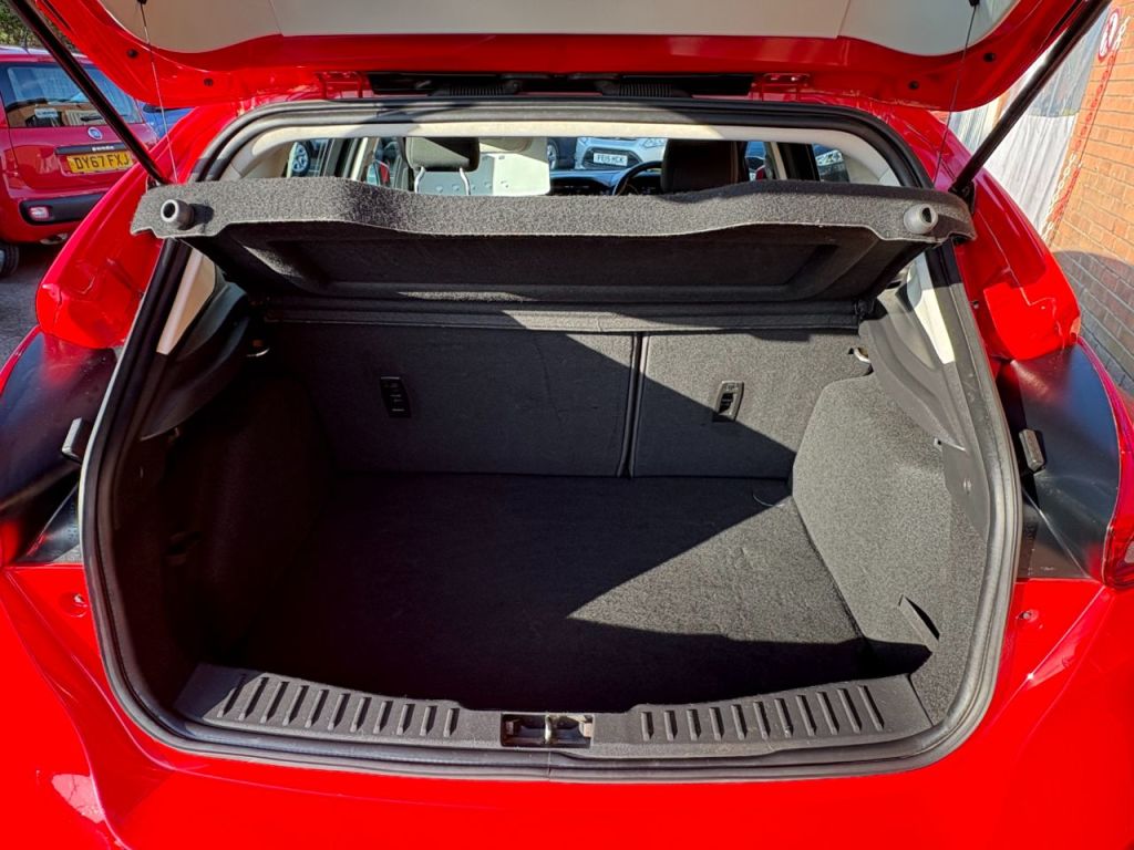 Used Ford Focus 2015 for sale - 76076182: Photo 10