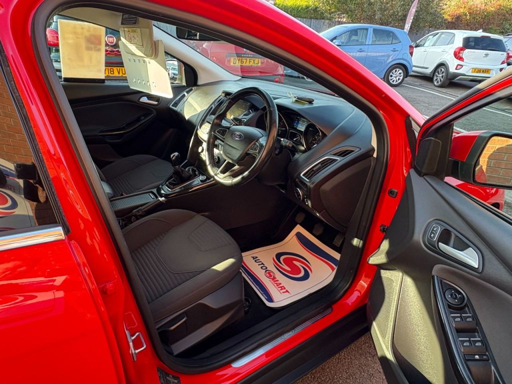 Used Ford Focus 2015 for sale - 76076182: Photo 7