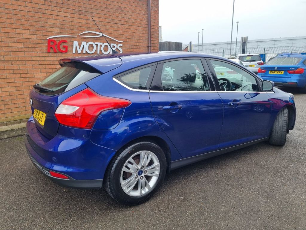 Used Ford Focus 2014 for sale - 77107065: Photo 4