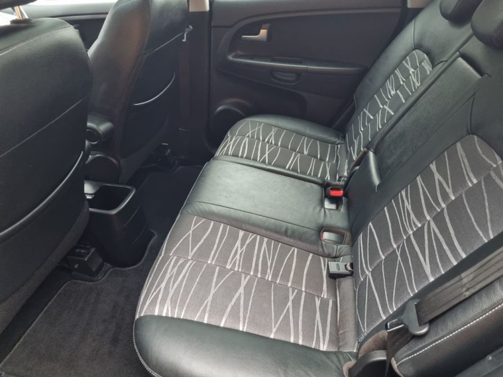 Used Kia Venga 2013 for sale - 77436191: Photo 17