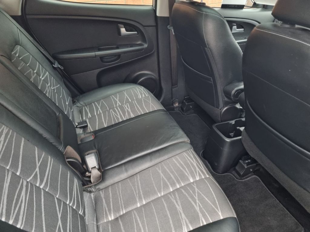 Used Kia Venga 2013 for sale - 77436191: Photo 9