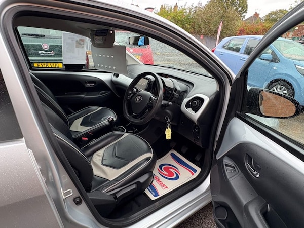Used Toyota AYGO 2015 for sale - 76068207: Photo 7