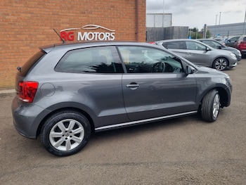 Used Volkswagen Polo 2011 for sale - 79549256: Photo