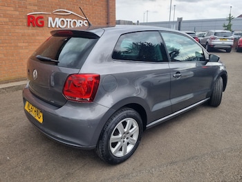 Used Volkswagen Polo 2011 for sale - 79549256: Photo