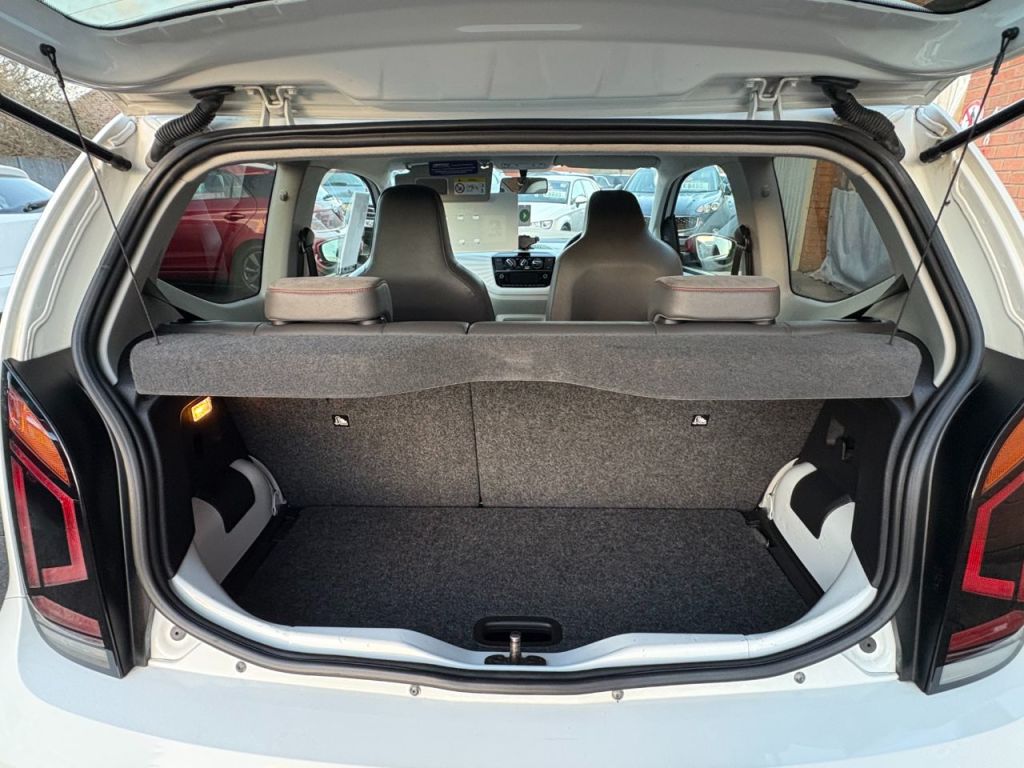 Used Volkswagen up! 2017 for sale - 76904808: Photo 11