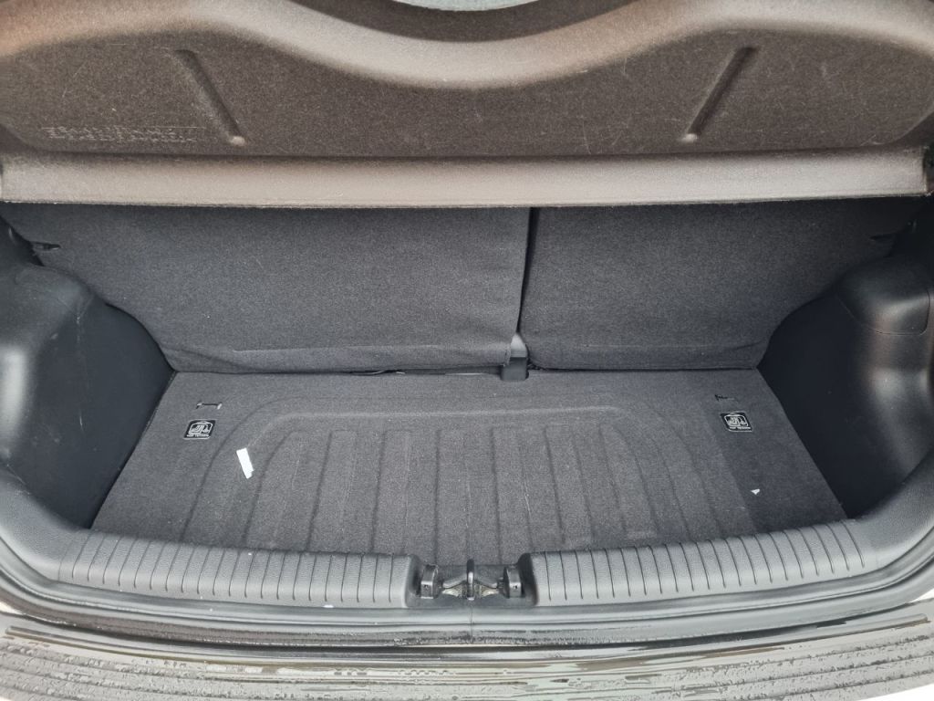 Used Hyundai i10 2015 for sale - 77287306: Photo 9