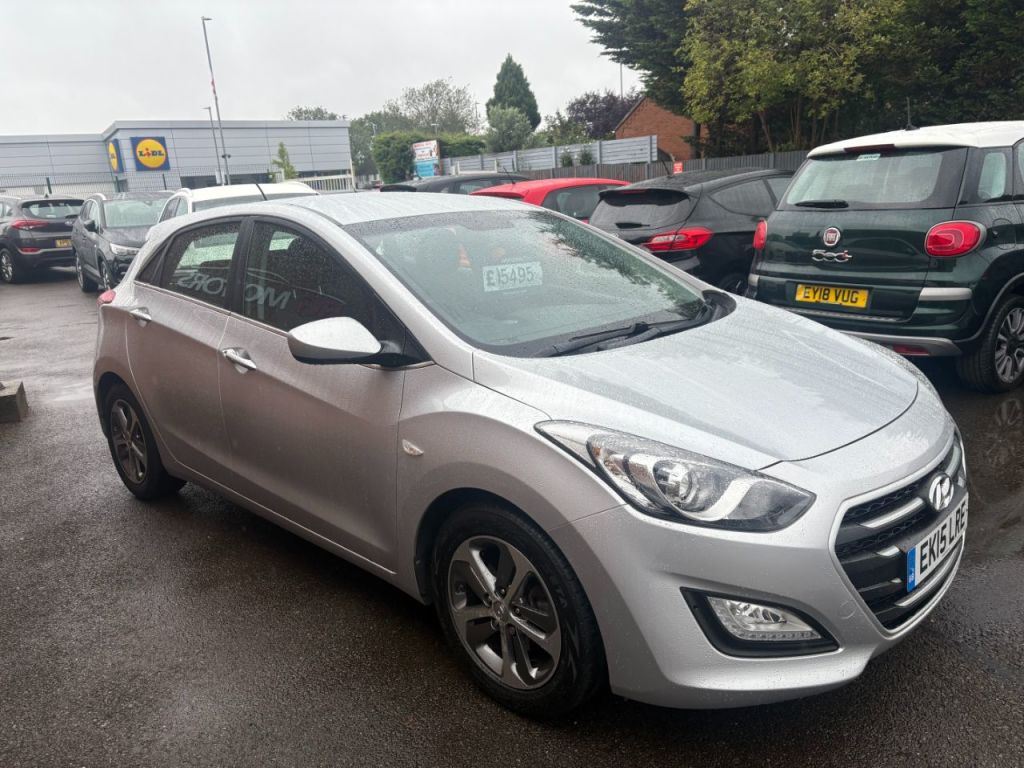 Used Hyundai i30 2015 for sale - 75918776: Photo 2