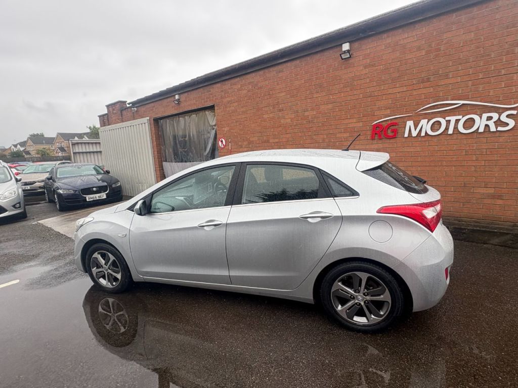 Used Hyundai i30 2015 for sale - 75918776: Photo 3