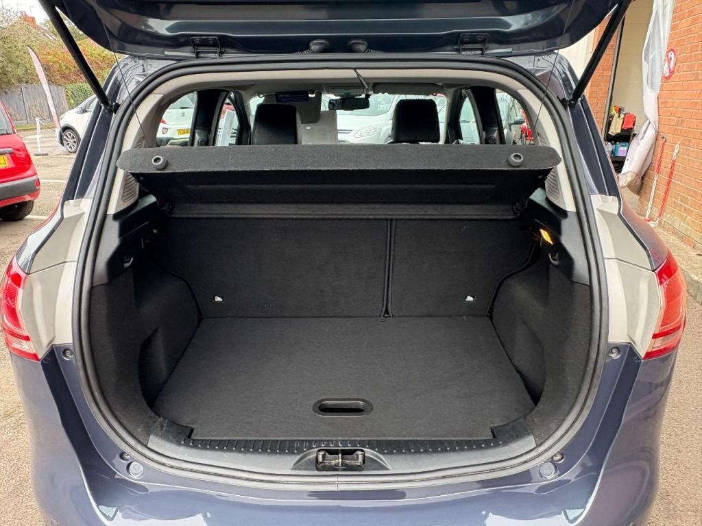 Used Ford B-MAX 2013 for sale - 76068230: Photo 10
