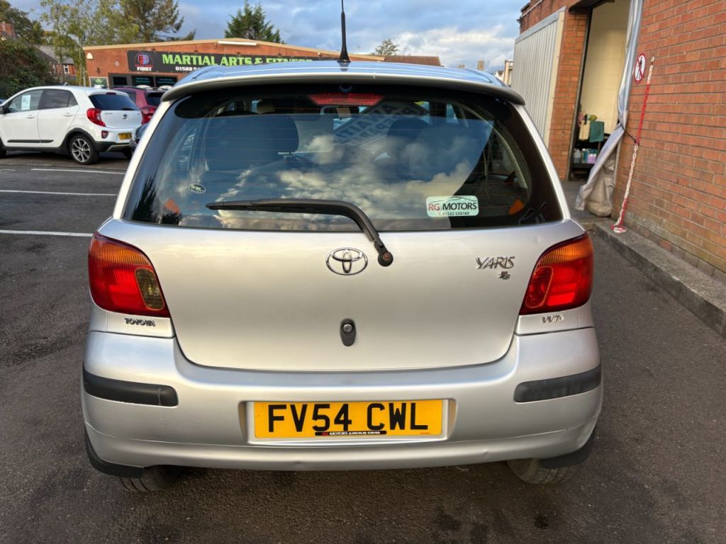 Used Toyota Yaris 2005 for sale - 76367112: Photo 5