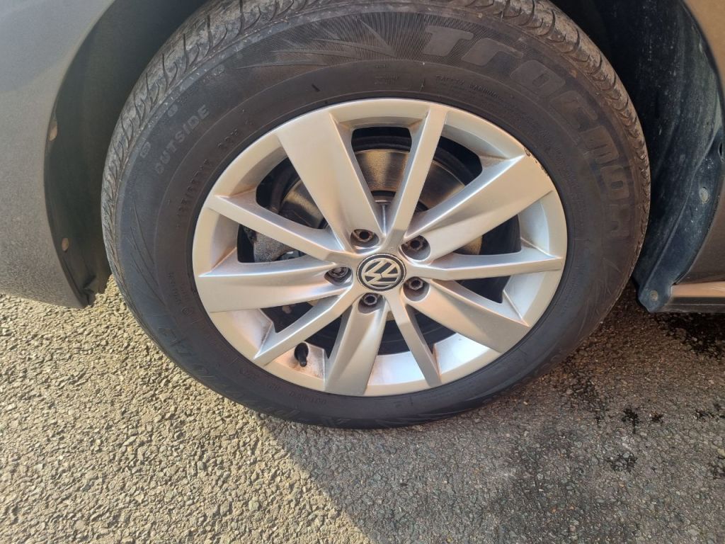 Used Volkswagen Polo 2015 for sale - 77952199: Photo 12