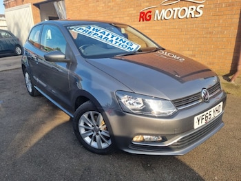 Used Volkswagen Polo 2015 for sale - 77952199: Photo