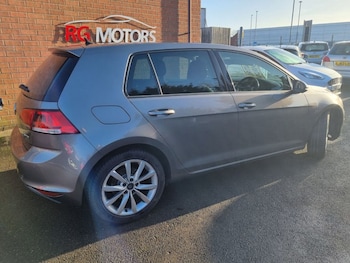 Used Volkswagen Golf 2014 for sale - 77355037: Photo