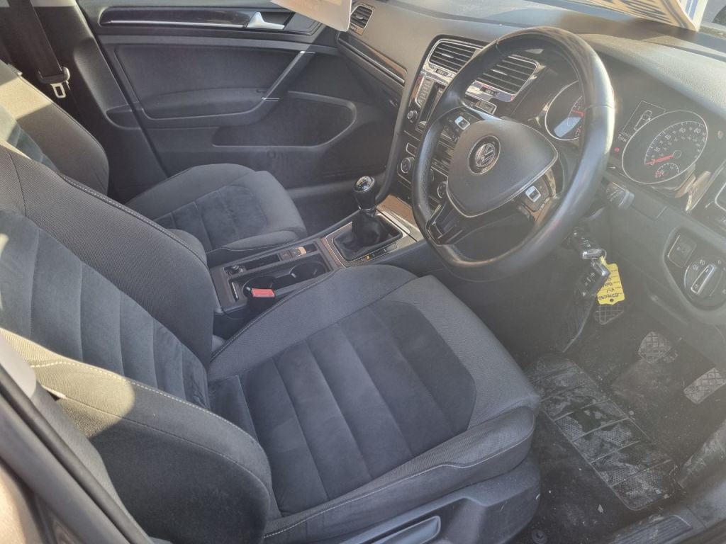 Used Volkswagen Golf 2014 for sale - 77355037: Photo 6