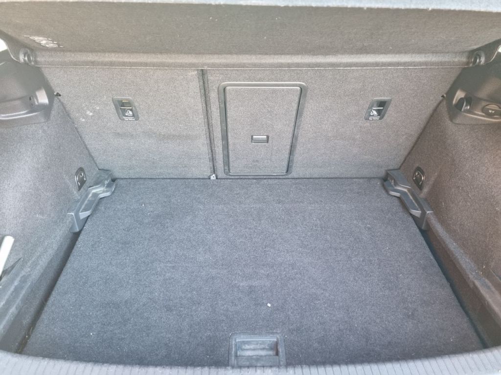 Used Volkswagen Golf 2014 for sale - 77355037: Photo 9