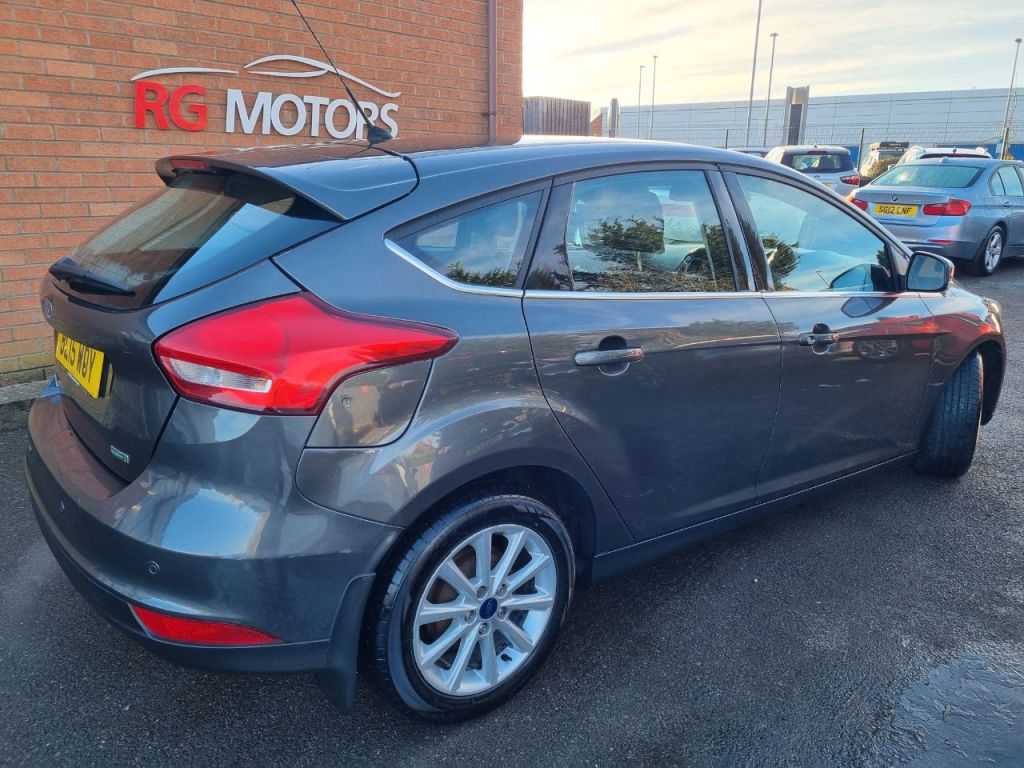 Used Ford Focus 2015 for sale - 77124961: Photo 3