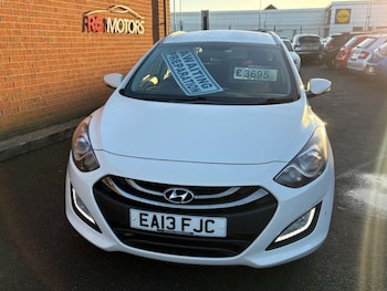 Used Hyundai i30 2013 for sale - 76782856: Photo