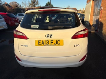 Used Hyundai i30 2013 for sale - 76782856: Photo