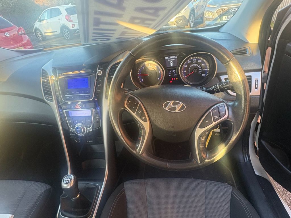 Used Hyundai i30 2013 for sale - 76782856: Photo 8