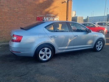 Used Skoda Octavia 2018 for sale - 77937178: Photo