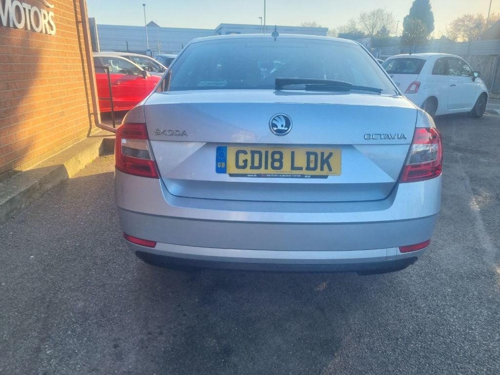 Used Skoda Octavia 2018 for sale - 77937178: Photo 5