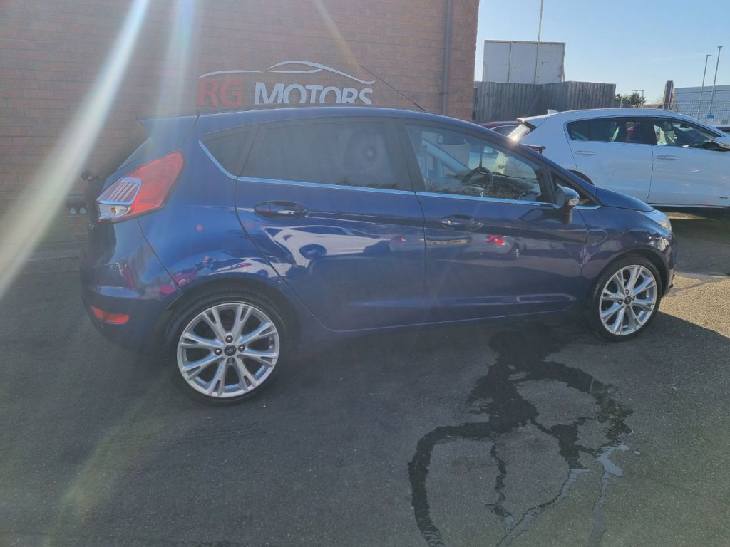 Used Ford Fiesta 2016 for sale - 78026007: Photo 3