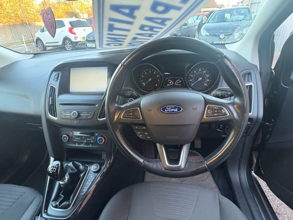 Used Ford Focus 2015 for sale - 76329855: Photo 8