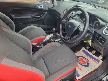 Used Ford Fiesta 2016 for sale - 78818212: Photo