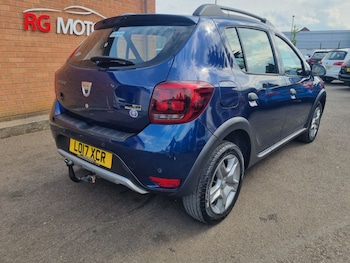 Used Dacia Sandero Stepway 2017 for sale - 78524427: Photo