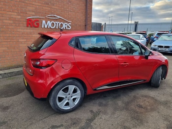 Used Renault Clio 2015 for sale - 77037608: Photo