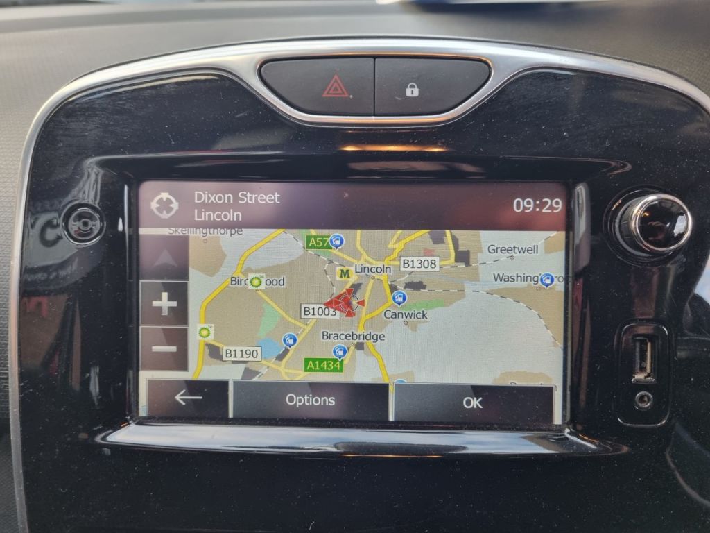 Used Renault Clio 2015 for sale - 77037608: Photo 6