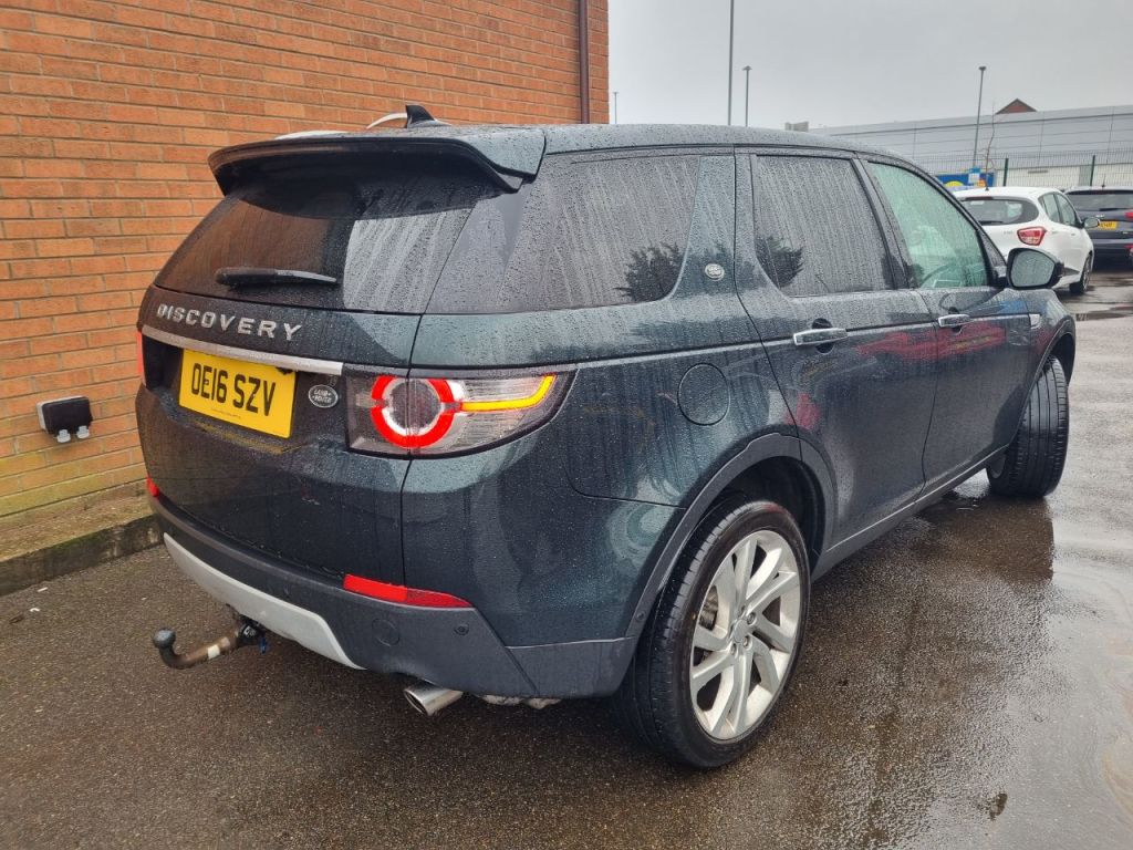 Used Land Rover Discovery Sport 2016 for sale - 77368122: Photo 3