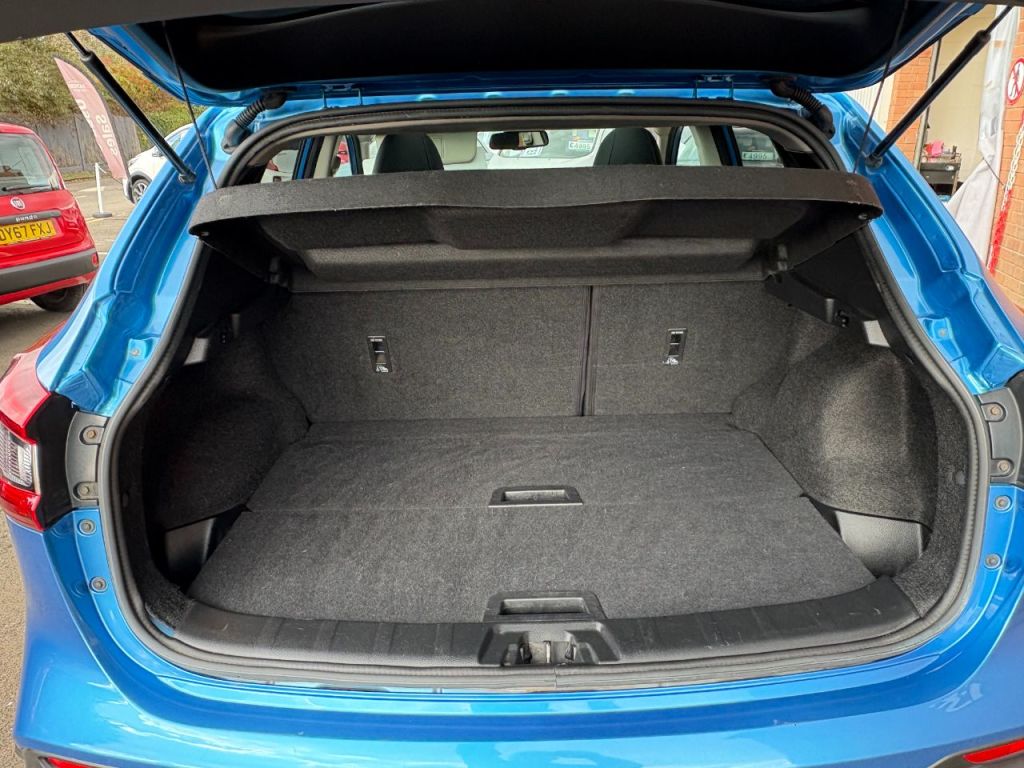 Used Nissan Qashqai 2017 for sale - 76025996: Photo 10