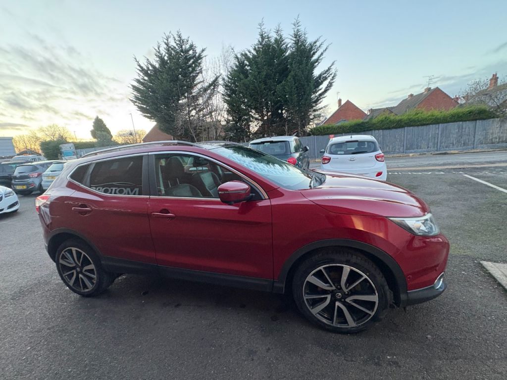 Used Nissan Qashqai 2014 for sale - 76918860: Photo 4