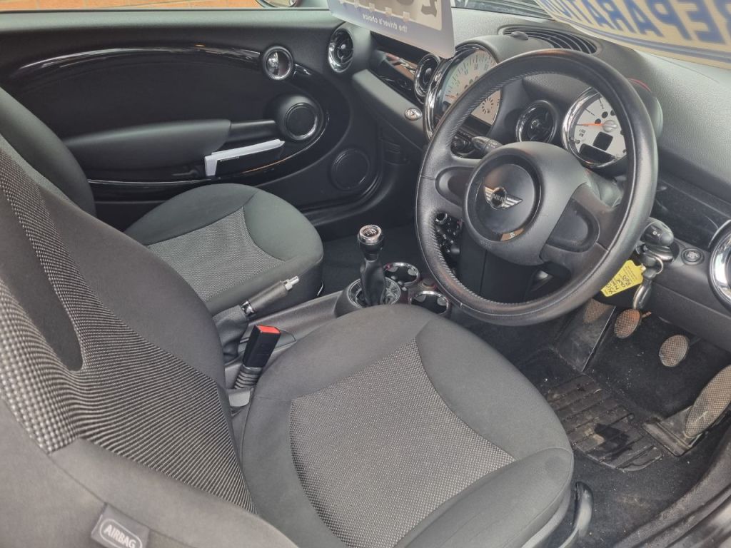 Used MINI Convertible 2012 for sale - 78095759: Photo 2