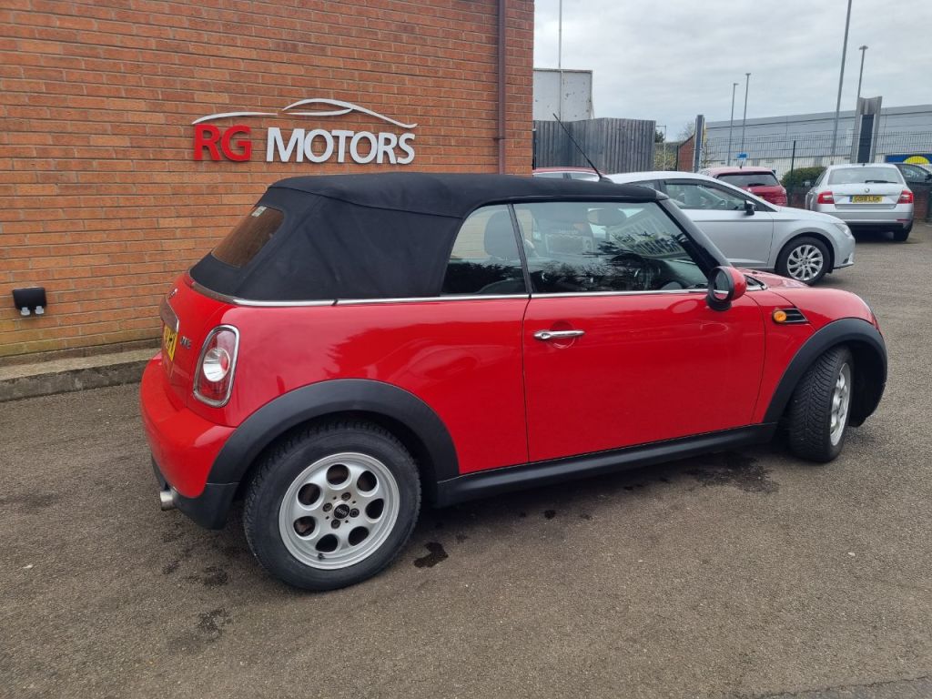 Used MINI Convertible 2012 for sale - 78095759: Photo 5